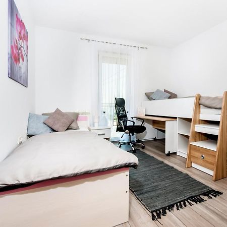 Lea'S Apartment 罗维尼 外观 照片