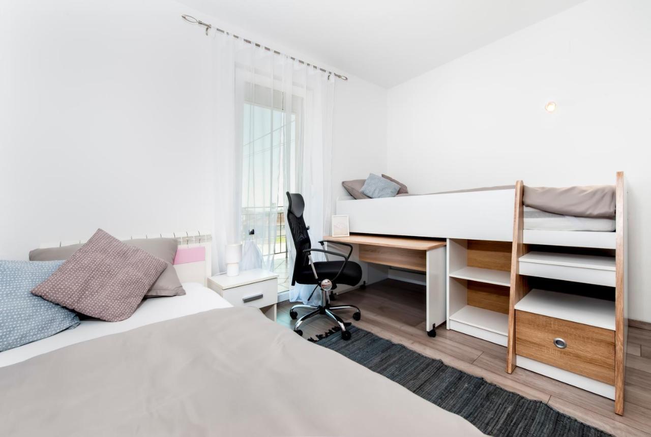 Lea'S Apartment 罗维尼 外观 照片