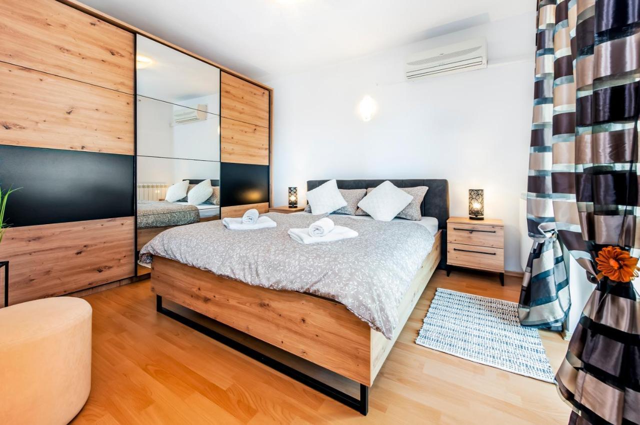 Lea'S Apartment 罗维尼 外观 照片