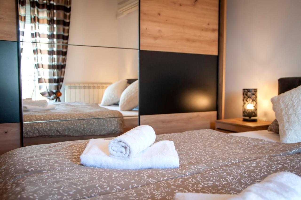 Lea'S Apartment 罗维尼 外观 照片